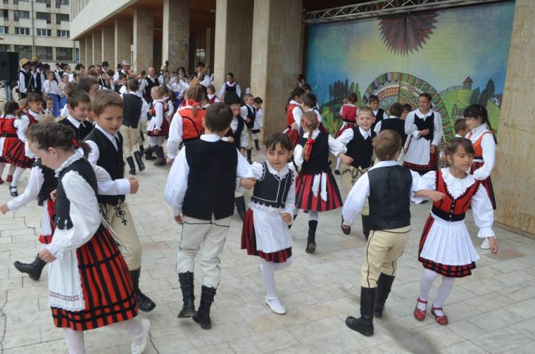 Jubileumi Csűrdöngölő
