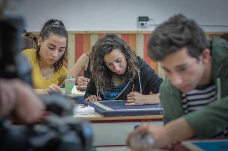 Enyhült a nagykorú középiskolásokat érintő biztosítási bürokrácia