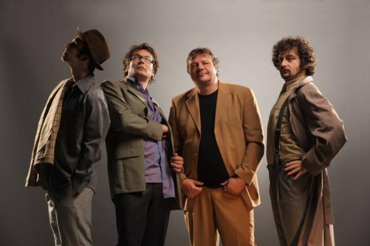 Lovasi, Kispál és társaik: állati jó együttes