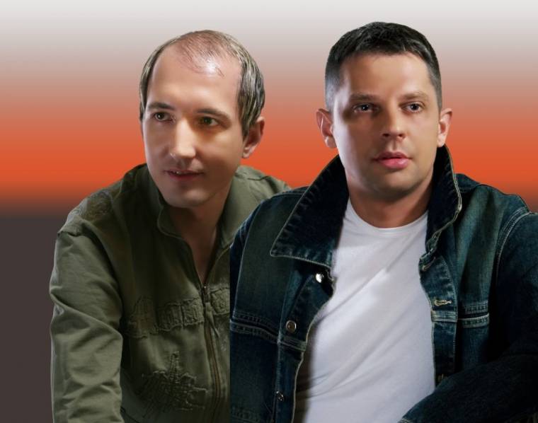 Ezután képernyőn keresztül is mulattatnak