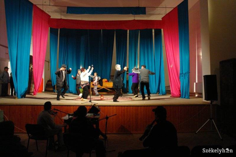 &bullet;  Fotó: Görbe Csaba