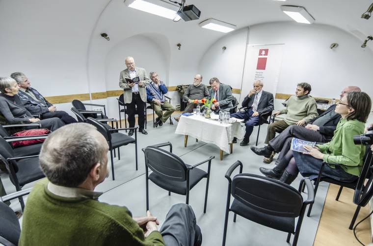 Sóvidékiek prózaantológiáját ismertették Csíkszeredában