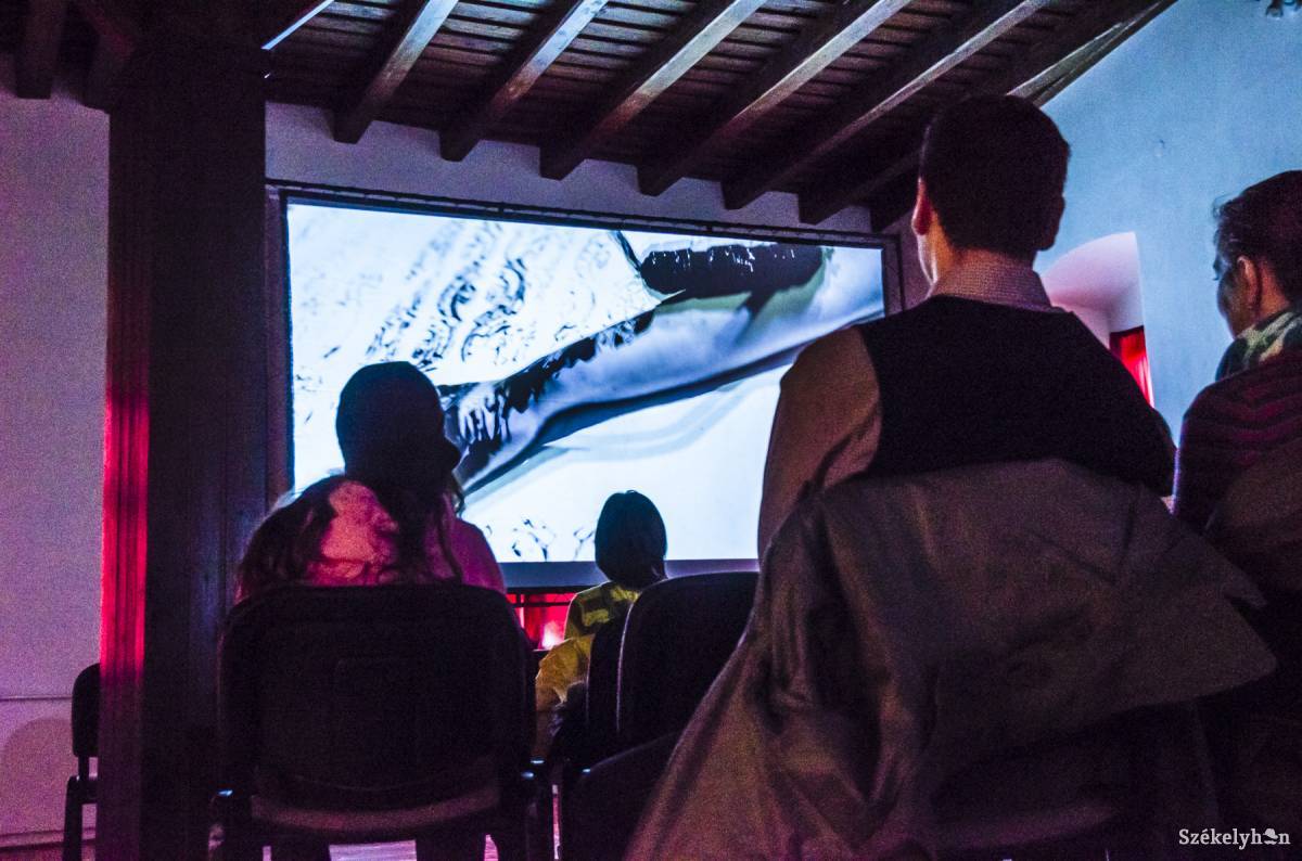 Csíkszeredában is lehet moziban filmet nézni •  Fotó: Veres Nándor