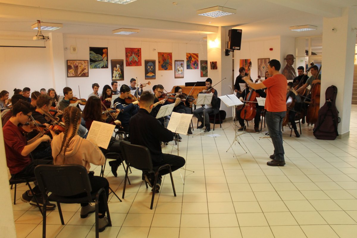 Súlyos teher. A probléma Erdély valamennyi magyar vokacionális oktatású intézményében fennáll 