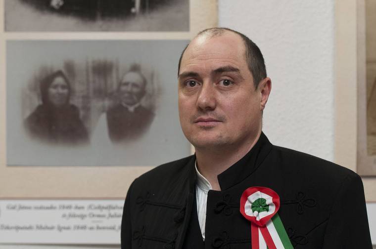 Szathmáry Pap Károly emléke előtt tisztelegnek