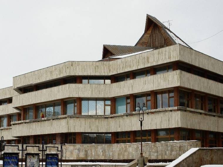 Kongresszus fűtött teremben