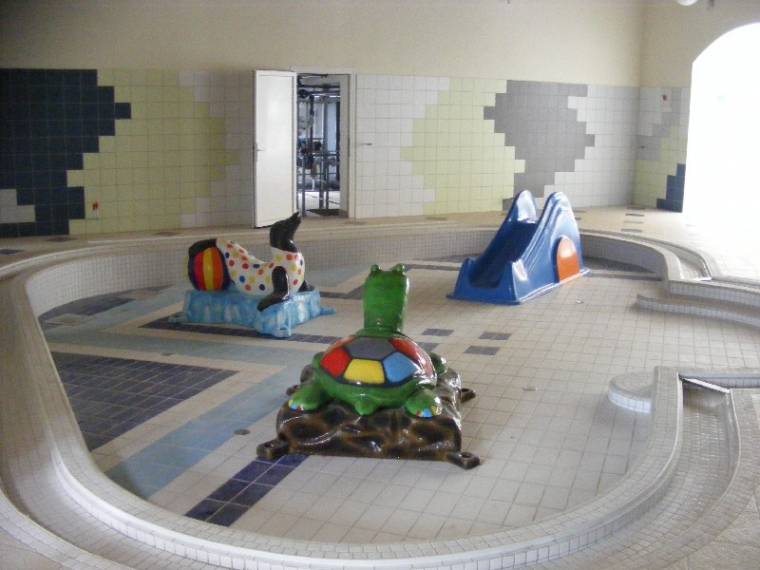 Elodázott úszkálás