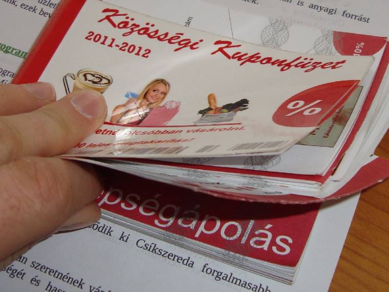 Pénzt fialtak a közösségi kártyák