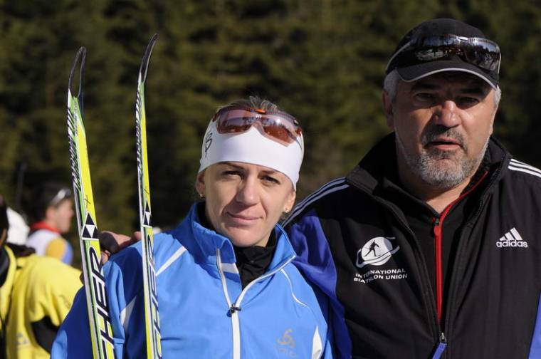 Futballstadionban biatlonoznak