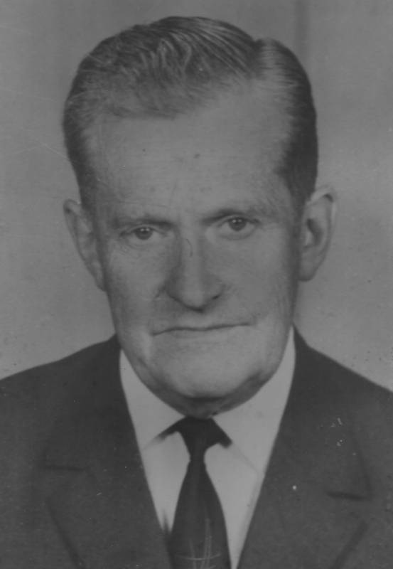 Száz éve született Vákár Lajos