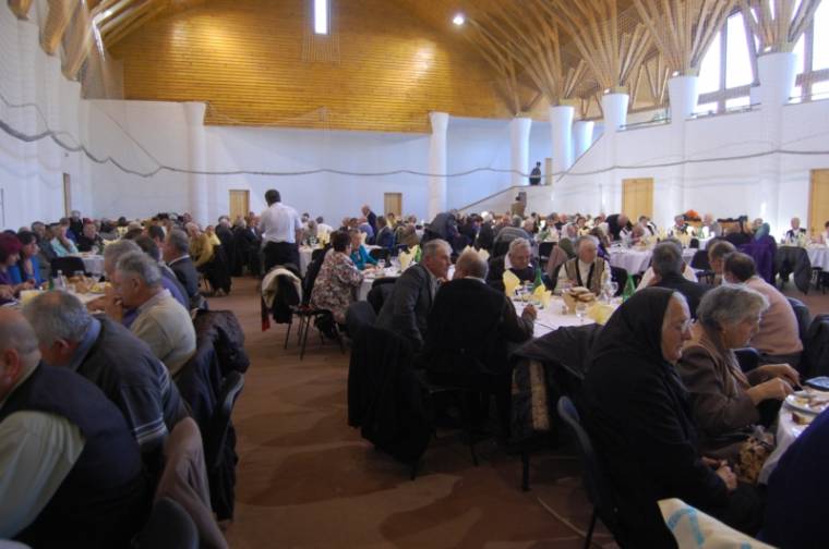 Az időseket köszöntötték Csíkmindszenten