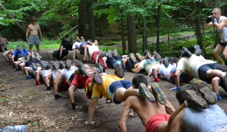 Harcművészeti edzőtábor a Csomád-hegységben