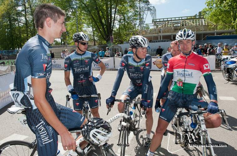 Görög és lett versenyeken a csíki kerékpározók