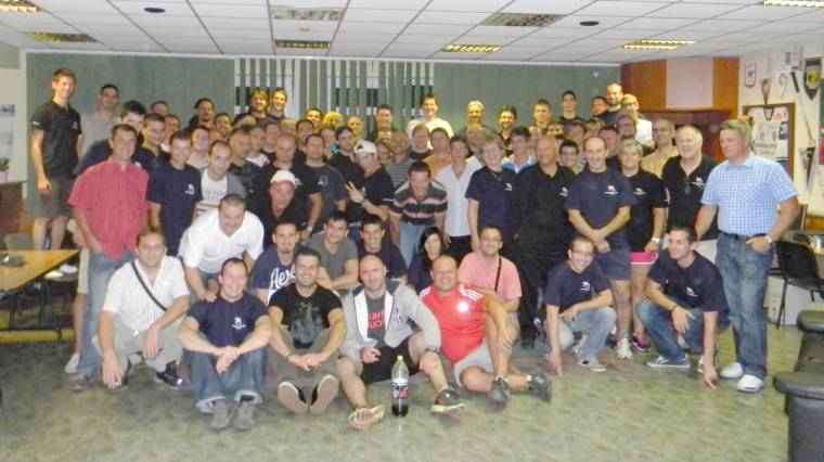 Készülnek a hokibírók