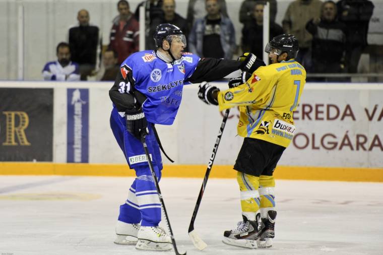 Hokibérletárak Csíkszeredában