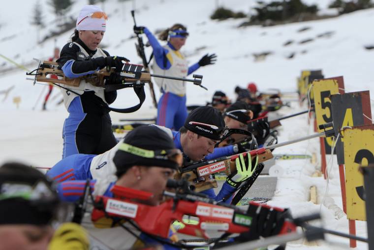 Aranyérmes csíki sílövő-váltók