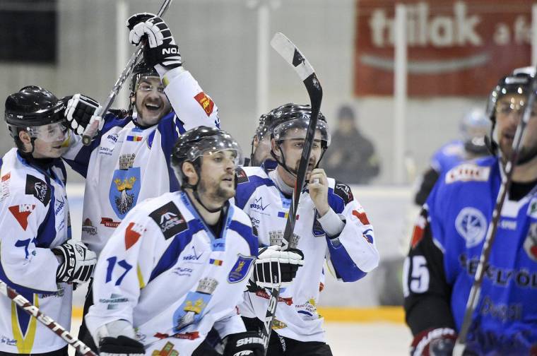 Brassói sikerrel kezdődött a hokidöntő