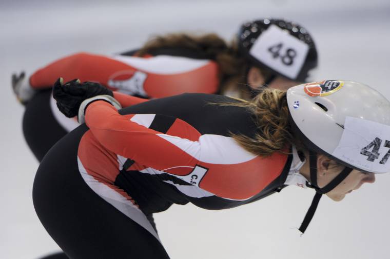 Vébére készülő csíki rövidpályás gyorskorcsolyázók