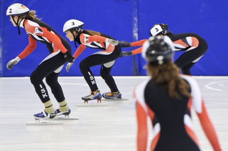 Taroltak a sportklubos korcsolyázók