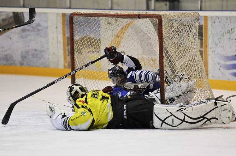 Gólfesztivállal a döntő kapujában a HSC