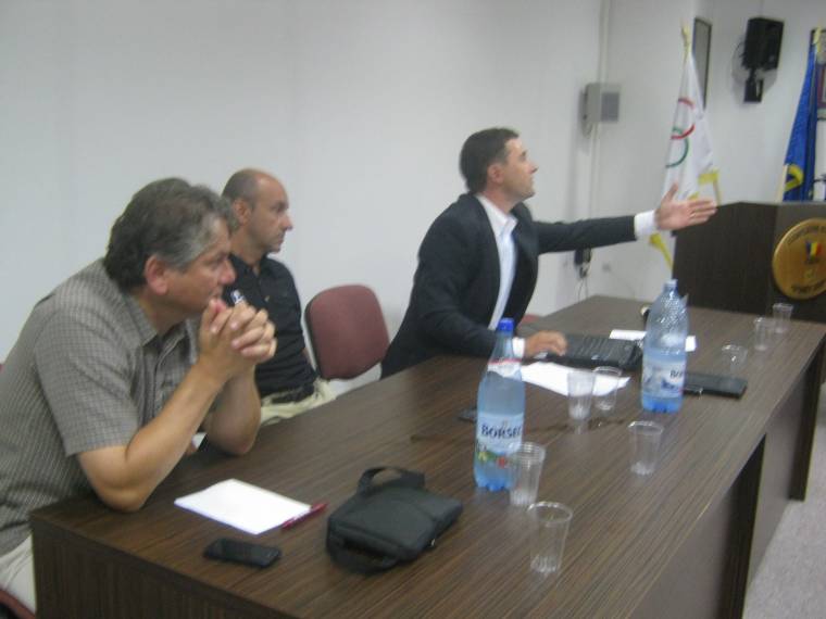 Kérdéses a román hokibajnokság programja