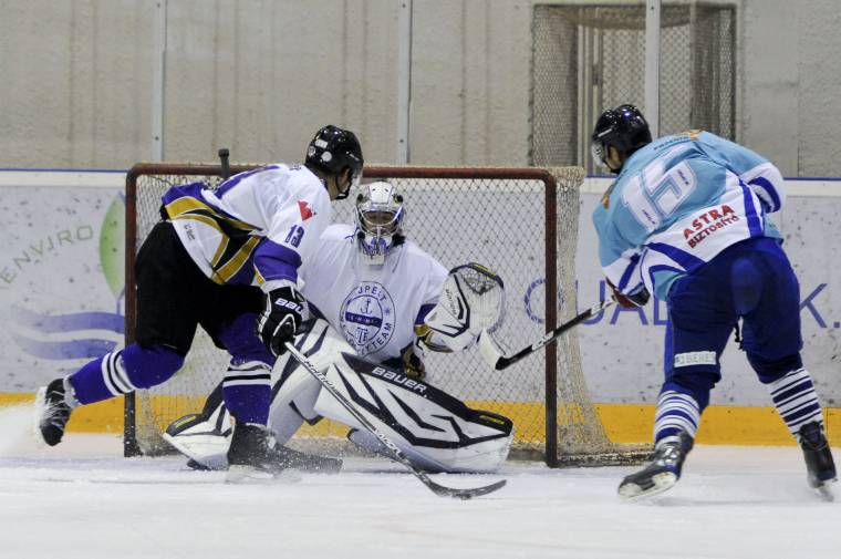 Újpesten győzött a HSC