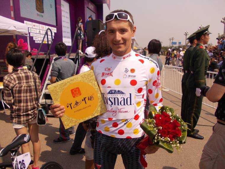 Kínában kerékpároznak a csíkiak