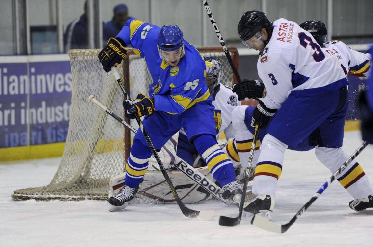 Vébére utazott a romániai hokiválogatott