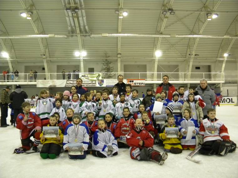 Kis jégkorongozók a Terkő-kupán