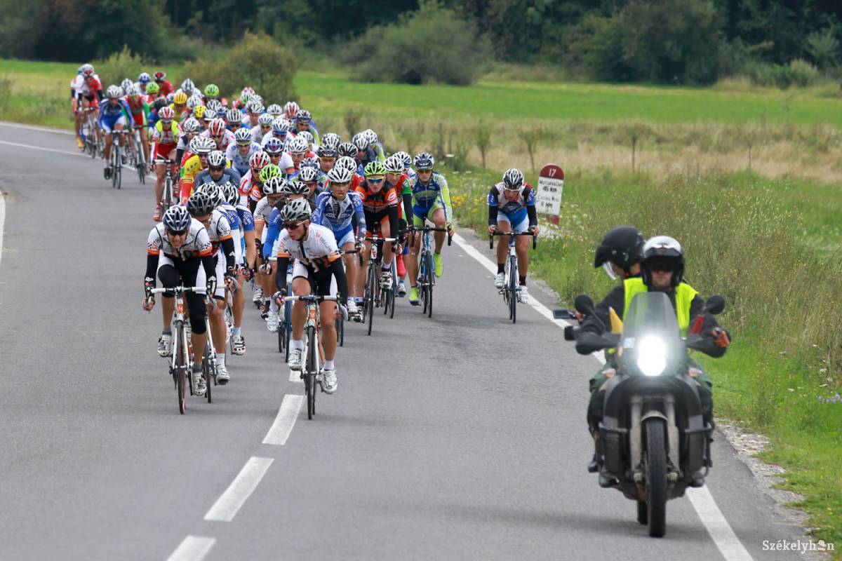 &bullet;  Fotó: Halmágyi Zsolt