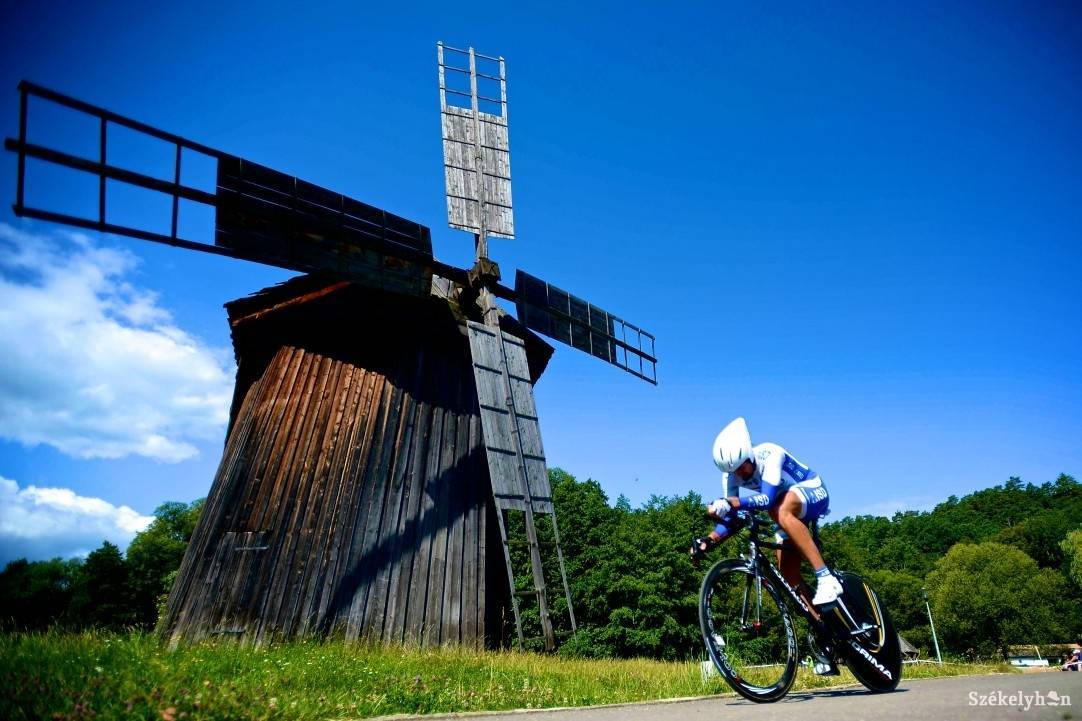 &bullet;  Fotó: Sebastian Marcovici