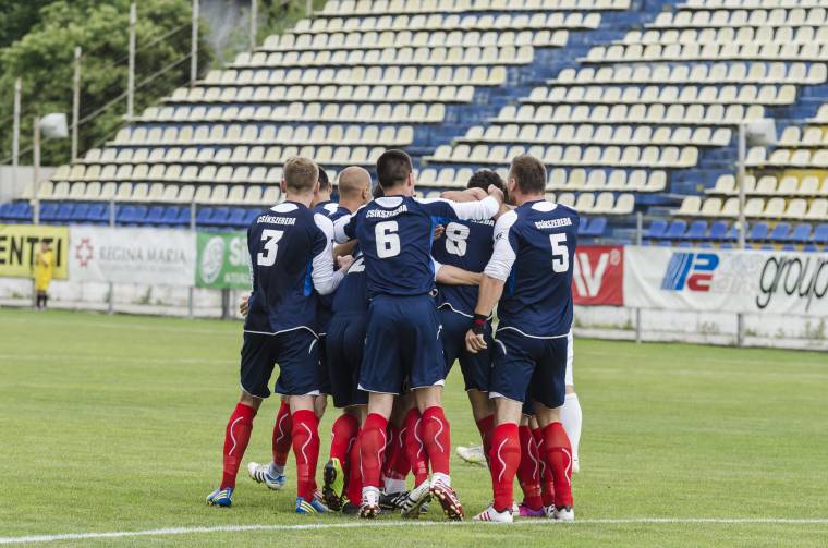 Teljes a bizonytalanság a 2. és 3. ligában