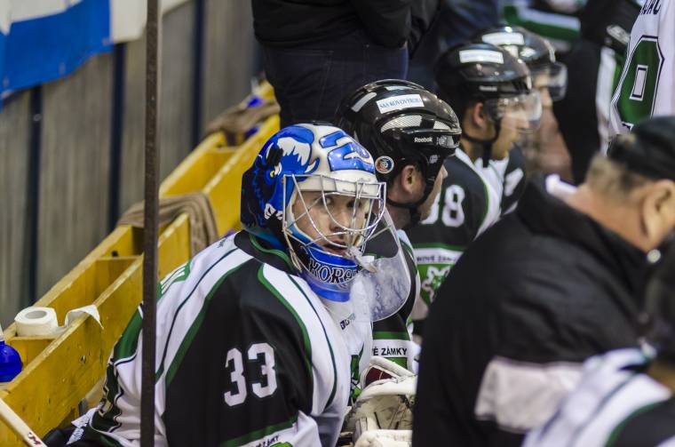 Zsók triplázott, Brassó szépített