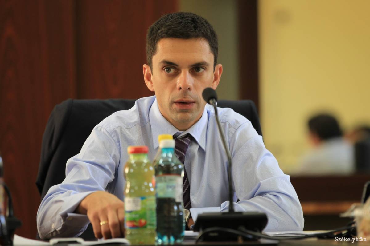 &bullet;  Fotó: Halmágyi Zsolt