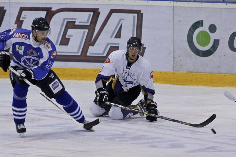 Újpesti vendégek a Vákár Lajos Műjégpályán