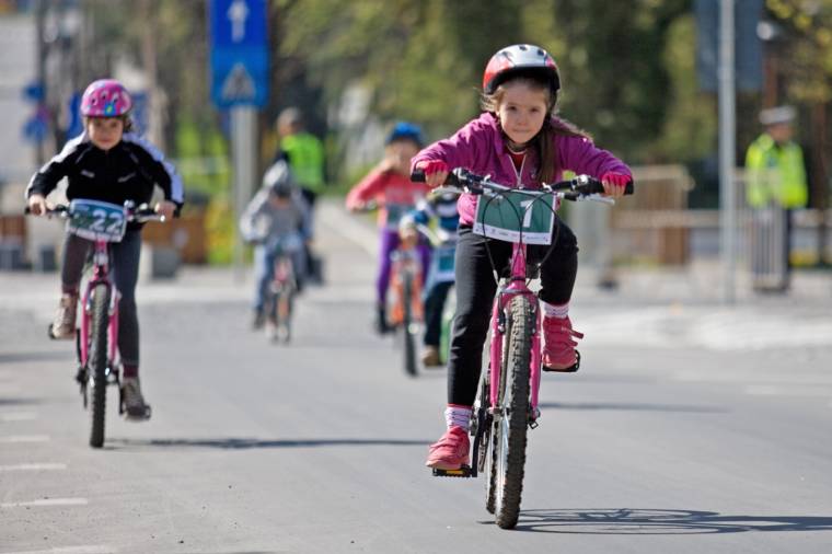 Kerékpáros verseny Csíkszereda utcáin