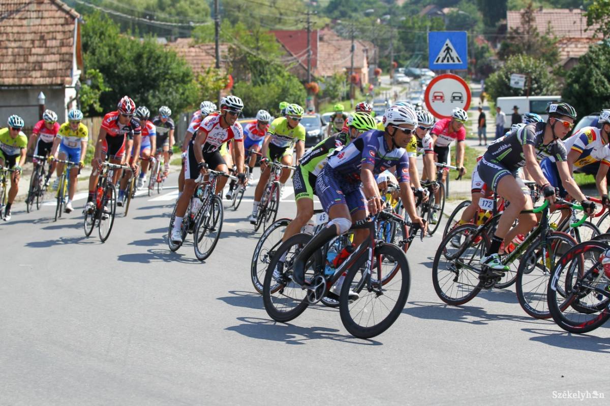 &bullet;  Fotó: Halmágyi Zsolt