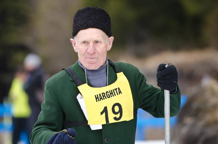 Símaraton közel a hetvenöthöz