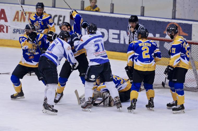 Becze duplájával nyert a HSC Brassóban