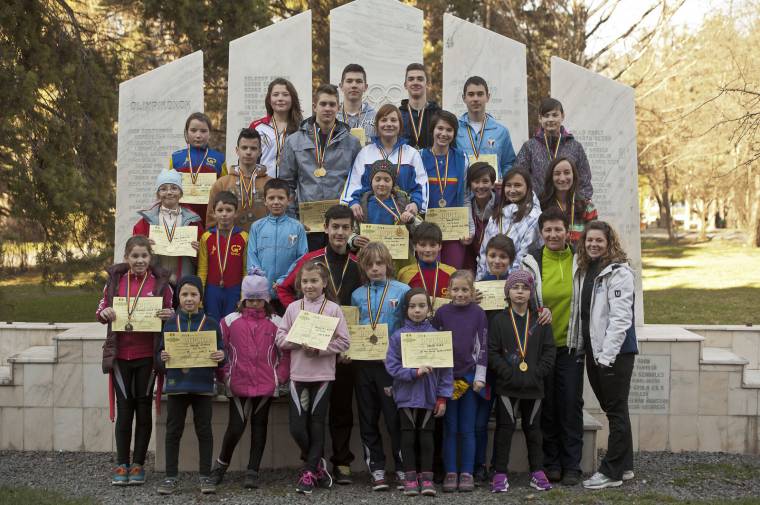 Csíki uralom short-trackben