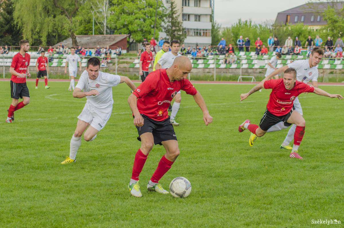 &bullet;  Fotó: Szigeti Vajk István