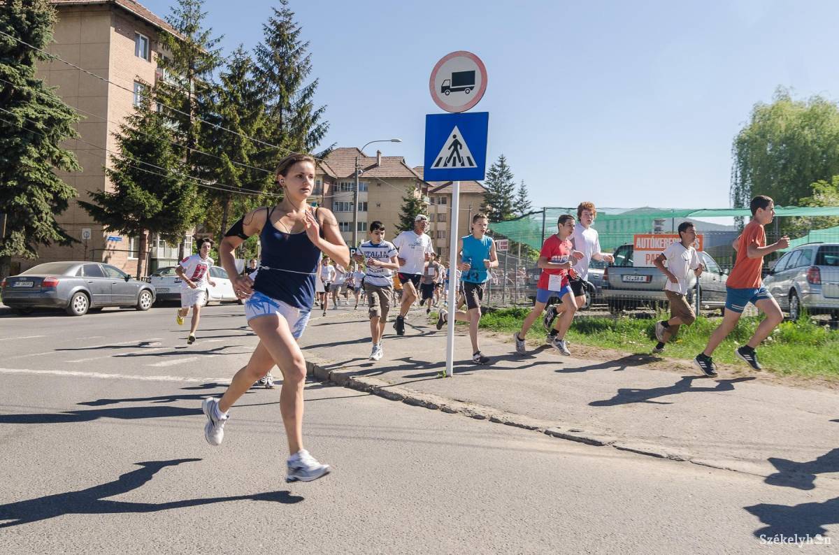 &bullet;  Fotó: Veress Nándor