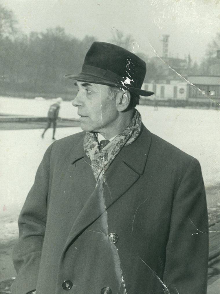 In memoriam Molnár Antal