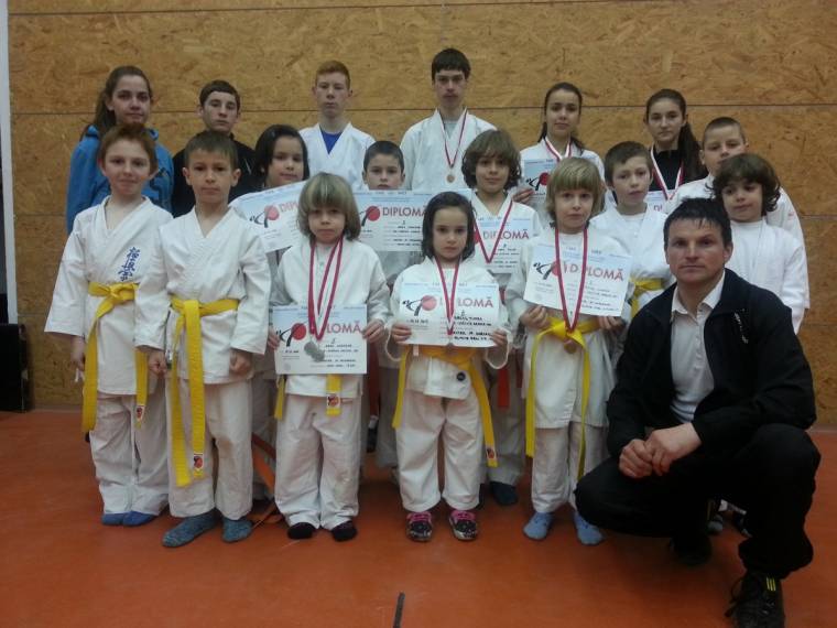 Újra hallatnak magukról a szépvízi karatésok