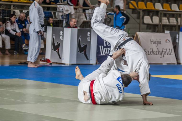 Jól teljesítettek a cselgáncsozók az U18-as döntőn