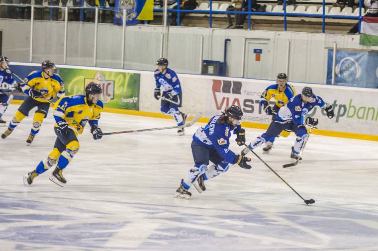 Sportklub–Corona rangadó Csíkszeredában