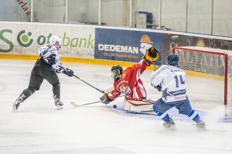 Négyen akadtak fenn a Sportklub rostáján