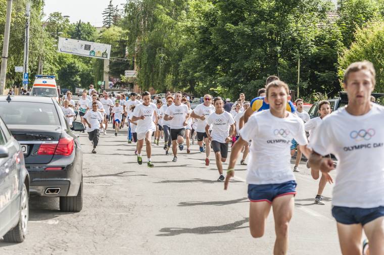 Takács nyerte az Olimpiai-napi futóversenyt