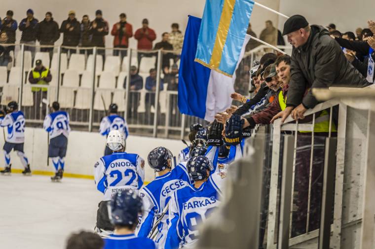 Támadójátékra készül a Sportklub a hokidöntőben