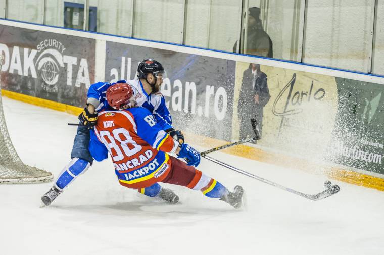 Idegenben javíthat a döntő második meccsét is elvesztő Sportklub